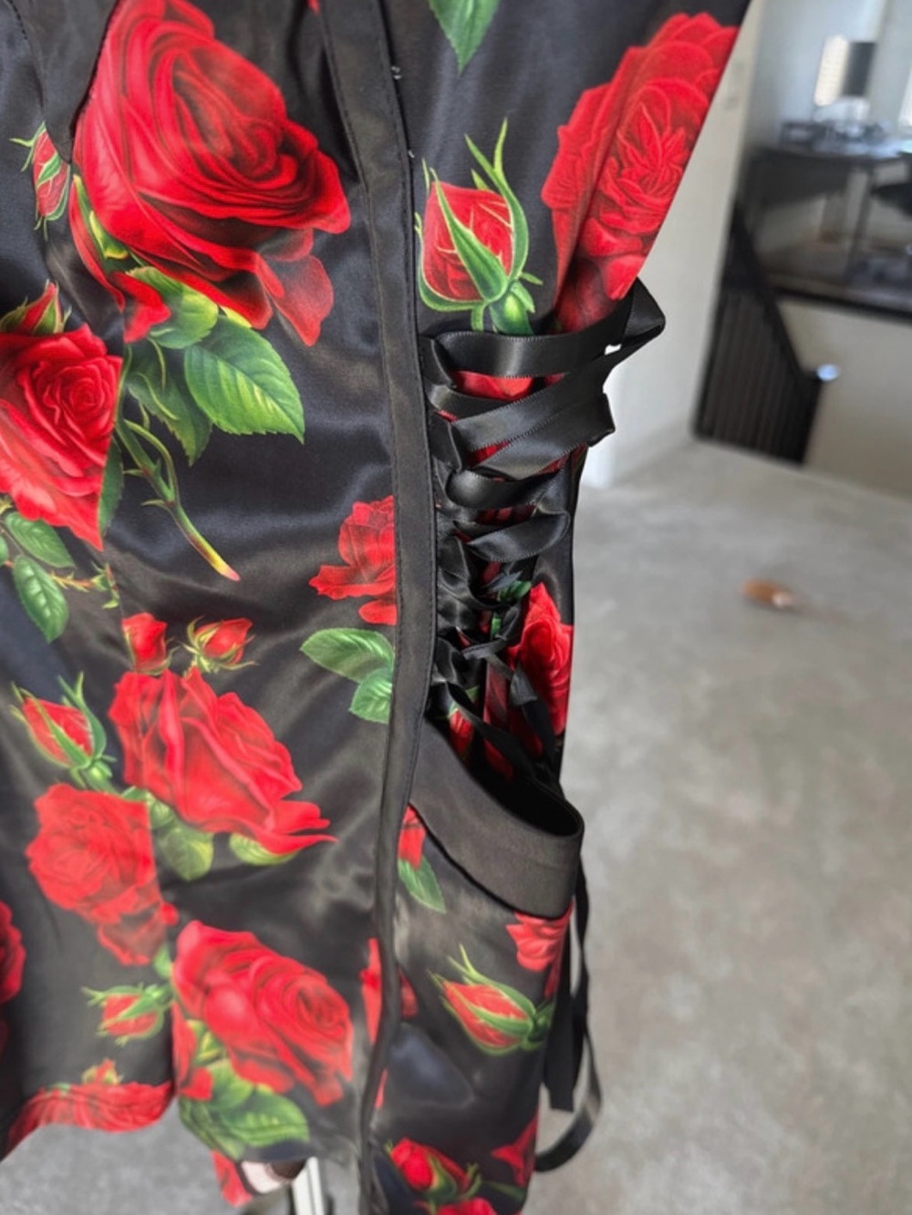 Sugar thrills rose Italian romper - Picture 2 of 4